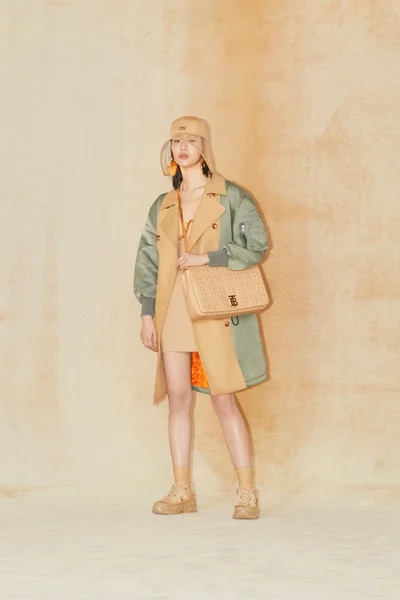 Look 32